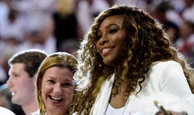 Tenis efsanesi Serena Williams, Miami Heat soyunma odasını bastı ve takımları 'kıç tekmelemeye' teşvik etti