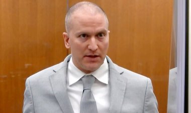 Derek Chauvin, George Floyd'un ölümüne kendisinin neden olmadığını gösteren yeni kanıtların bulunduğunu iddia ederek mahkumiyeti bozma girişiminde bulundu