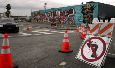 Los Angeles eyaletler arası yangın, yanıcı malzemelerin stoklanması konusunda kamu incelemesine yol açtı