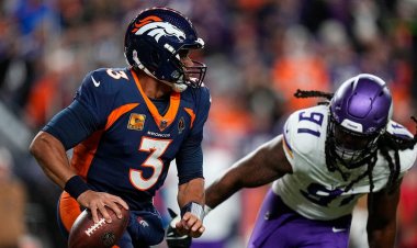 Russell Wilson, Broncos'u art arda 4. galibiyete taşımak için debriyaj tank avcısı pasını attı
