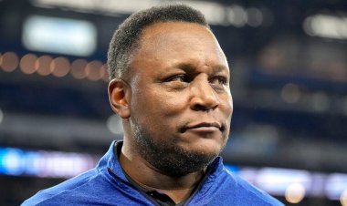 NFL efsanesi Barry Sanders ani emeklilikten bahsediyor