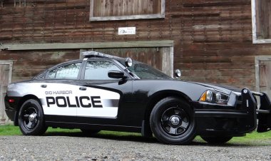 Washingtonlu bir kadın günlerce esir tutulduğu evden kaçtığını söylüyor; polis içeride ölü bir adam buldu