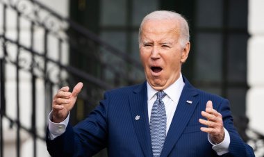 Sosyal medyada 'yangın tehlikesi' nedeniyle yanan doğum günü pastası Biden'ı yaktı: 'Pastayı Amerika temsil ediyor'