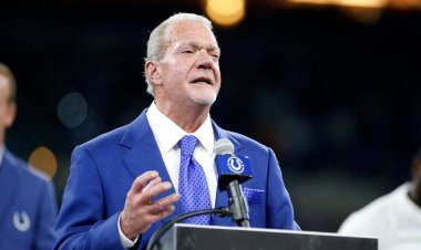 Colts'un sahibi Jim Irsay, aşırı dozda uyuşturucu nedeniyle ölüme yaklaşma deneyimini hatırlıyor: 'Nefes almayı bırakıyorum'