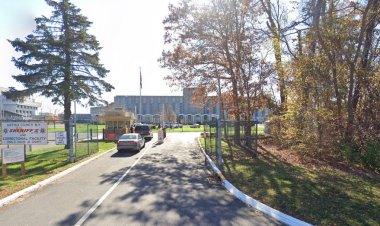 New York ceza infaz memuru, mahkumu cinsel eylemde bulunmaya zorladığı iddiasıyla tutuklandı