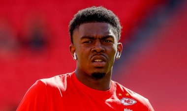 Chiefs'ten Justyn Ross, davanın saptırma için onaylanmasının ardından suçlamaları düşürdü