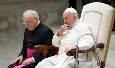 Papa Francis, BM iklim zirvesi gezisini iptal ettikten sonra ilk kez sahneye çıktı: 'İyi değilim'