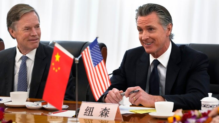 Newsom'un Kovid aşısı geçmişine atıfta bulunan ebeveynler, okulların zorunlu kıldığı aşılar için dini muafiyetler nedeniyle California'ya dava açtı