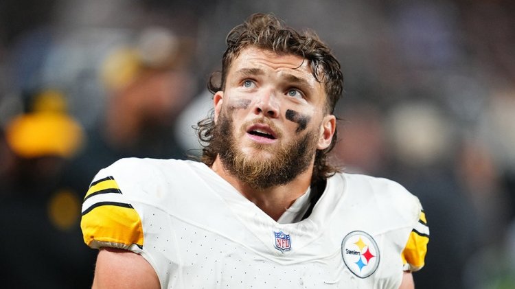 Steelers'tan Cole Holcomb, yayının tekrar gösterilmeyeceği korkunç bir bacak yaralanması geçirdi