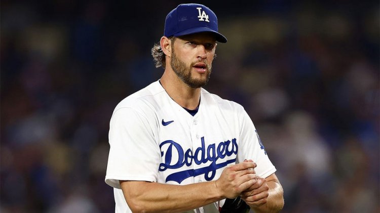 Clayton Kershaw omuz ameliyatı geçirdi, yazın dönüşünden 'umutlu'