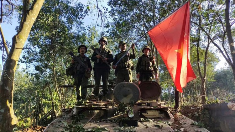 Burma askeri cuntası, Çin sınır kasabalarını ele geçiren isyancı güçlere karşı misilleme sözü verdi