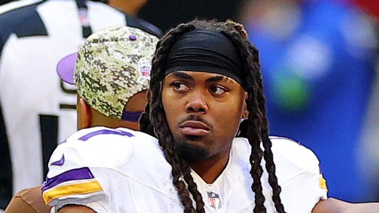 Vikings'ten KJ Osborn, Falcons'a karşı aldığı korkutucu darbenin ardından sahadan çekildi