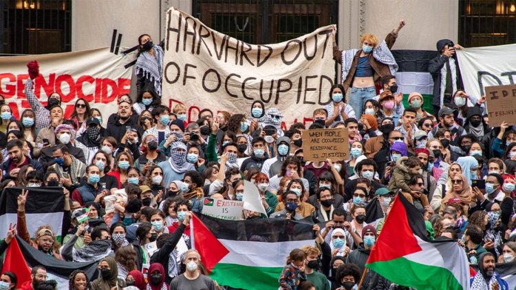 1.600'den fazla Yahudi mezun sert bir mektupla Harvard'ın antisemitizme karşı önlem almasını talep etti