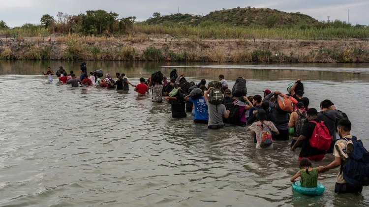 Güney sınırında göçmen karşılaşmaları Ekim ayı için yeni rekor kırdı: veriler