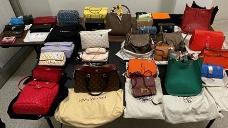 LAPD, gerçek sahiplerine yapılan baskında ele geçirilen 50'den fazla çalıntı lüks çantayı yeniden bir araya getirmeye çalışıyor
