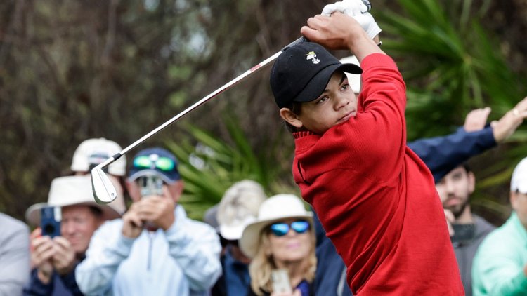 Tiger Woods'un oğlu Charlie, babasının lisede başaramadığı bir başarıya imza attı