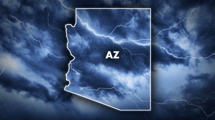 Hava durumu yetkilileri Arizona'nın merkezindeki kasırgadan kaynaklanan hasarı araştırıyor