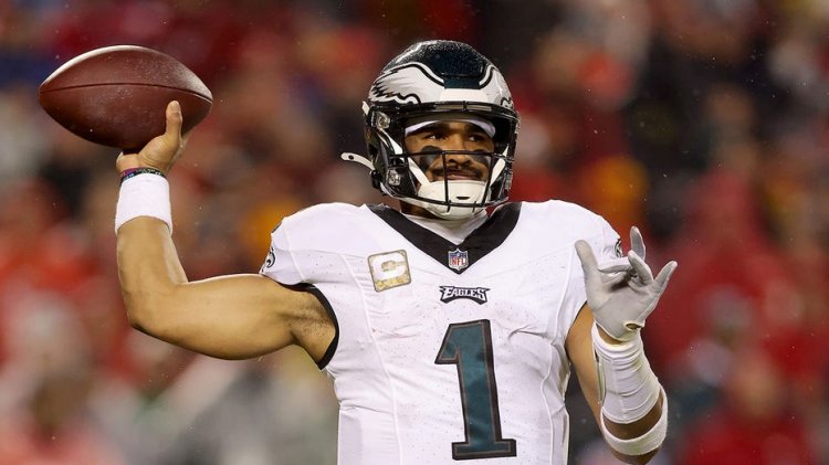 Eagles'tan Jalen Hurts, Chiefs'ten intikam almak için ikinci yarıda 2 gol attı