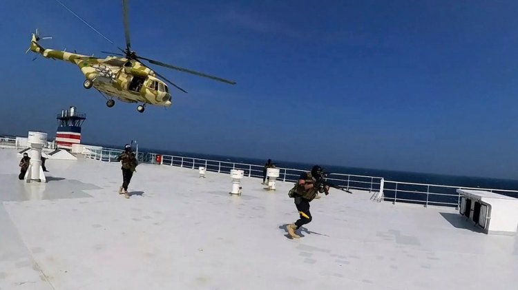 ABD'li yetkili, Yemen'deki Husi isyancıların Kızıldeniz'deki kargo gemisine el koymasının arkasında İran'ın olabileceğini söyledi