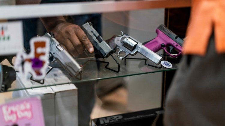 Ankete göre Amerikalı seçmenlerde silah sahipliği rekor seviyeye ulaştı