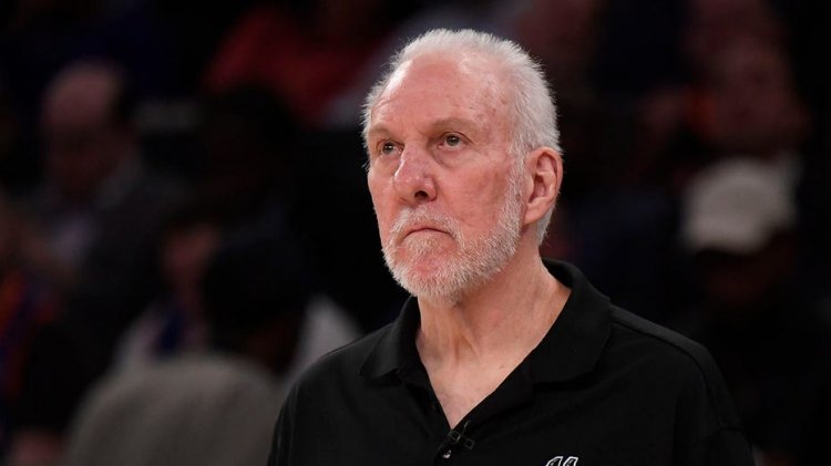 Spurs koçu Gregg Popovich, çılgın sahnede yuhalayan taraftarlara maç ortasında arena mikrofonu üzerinden seslendi