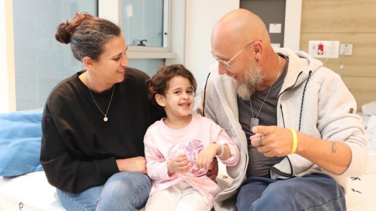 4 yaşındaki ABD vatandaşının gülümseyerek aile üyeleriyle bir araya geldiği Avigail Idan gösterisinin yeni görüntüleri ortaya çıktı