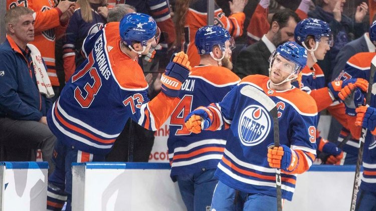 Oilers'tan Connor McDavid 28 yıldır görülmemiş bir dönüm noktasına ulaştı