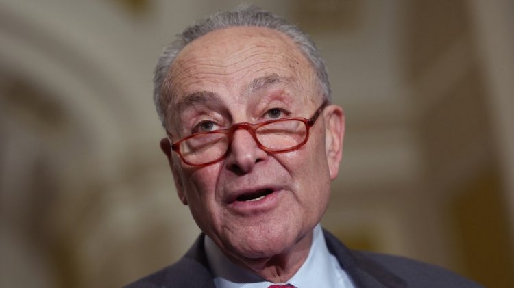 Schumer, Senato'daki hararetli konuşmasında antisemitizmi kınadı: 'Yahudi halkı kendini yalnız hissediyor', 'derin korku'