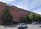 Maryland alışveriş merkezindeki JCPenney, şüpheli silahlı hırsızın soyunma odasına barikat kurmasının ardından tahliye edildi