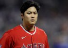 Shohei Ohtani, Dodgers'la rekor kıran 700 milyon dolarlık anlaşma yapmayı kabul etti