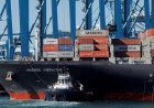 Maersk, Kızıldeniz girişindeki konteyner gemisinin füzeyle hedef alındığını söyledi