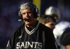 Eski Saints antrenörü Jim Mora, New Orleans'ın Rams'a yenilmesinin ardından efsanevi golcü Morten Andersen'ı destansı bir şekilde parçaladı