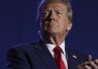 Michigan Yüksek Mahkemesi, Trump'ın oy pusulasından çıkarılması girişimini reddetti