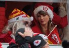 Eski NFL yıldızı Taylor Swift'in Chiefs'in dikkatini dağıttığı anlatısını geri çekiyor