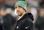 Uzun süredir NFL QB, Aaron Rodgers'ın aşı durumu talebine uyuyor: 'İki kez aşılandı'