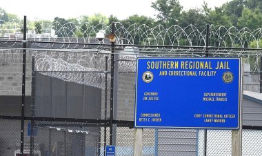 Batı Virginia'daki savaş halindeki hapishanede mahkumun ölümünden sonra infaz memurları suçlandı