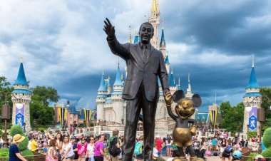 Disney, yeni yayınlanan kitabında kurucusunun kendi sözleriyle uyanmış halini suçluyor