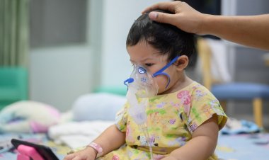 Çocukluk çağında görülen zatürre salgınlarının ortasında, bulaşıcı hastalıklar uzmanı 'beyaz akciğer sendromu' hakkındaki önemli gerçekleri ortaya koyuyor