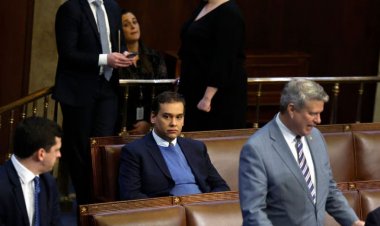 GOP, Santos'u atarak Amerikalılara yanlış yapmanın sonuçları olduğunu hatırlatıyor... bazen