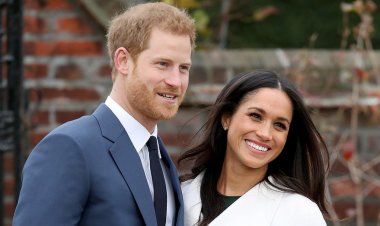 Beklemek. Britanya kraliyetine karşı yapılan son baltanın arkasında Meghan Markle ve Prens Harry yok mu?