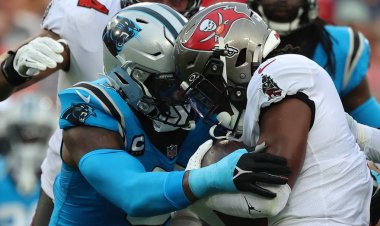 Panthers'tan Brian Burns, Bucs'un yan hakemine saldırdıktan sonra oyundan atıldı, olayı açıkladı