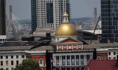 Geçici göçmen barınağı finansman paketi Massachusetts House'u onayladı