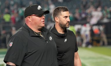 49ers'lı Kyle Shanahan'ın, Eagles'ın güvenlik şefi 'Big Dom' DiSandro'ya karşı hiçbir 'sertliği' yok