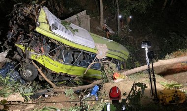 Filipinler'de otobüs kazasında uçurumdan aşağıya düşen 16 kişi öldü, 12 kişi yaralandı
