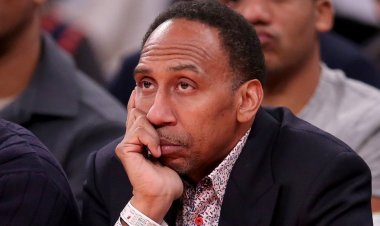 ESPN'den Stephen A. Smith, annesinin ölümü konusunda samimi konuştu ve terapinin 'sefil' dönemle başa çıkmaya yardımcı olduğunu ortaya koydu