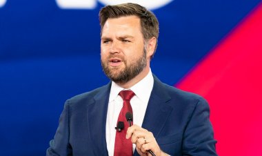 Senatör JD Vance, Ohio Eyaleti'ne DEI girişimlerine karşı harekete geçilmesini talep eden sert bir mektup gönderdi