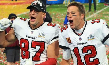 Rob Gronkowski, Chad Johnson'ın Pro Bowl konuşmasına verilen yanıtı gördükten sonra Tom Brady'ye seslendi: 'Bu biraz saçmalık'