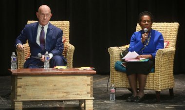 Houston'ın seçilmiş belediye başkanı Sheila Jackson Lee'ye veda etti: 'İnsanlara zorbalık yapmıyoruz'