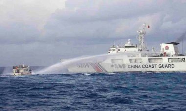 Filipinler, Çin'i donanma ikmal teknesini tazyikli suyla patlatmakla suçladı