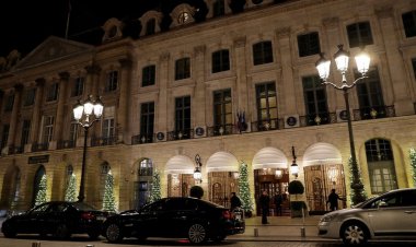 Paris'in lüks Ritz oteli, konuklarının 800 bin dolar değerindeki kayıp yüzüğünü elektrikli süpürge torbasında buldu